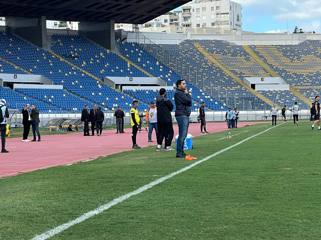 الرجاء البيضاوي ضد الفتح